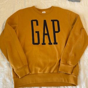 GAP Sweatshirt